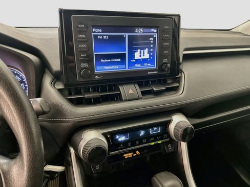 Used 2022 Toyota RAV4 LE w/ Carpet Mat Package (TMS) AWD/4WD image 25