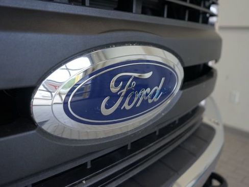 Certified 2019 Ford F250 XL w/ XL Value Package AWD/4WD image 19