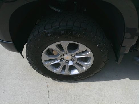 Used 2024 Chevrolet Silverado 1500 LTZ w/ LTZ Premium Package image 16