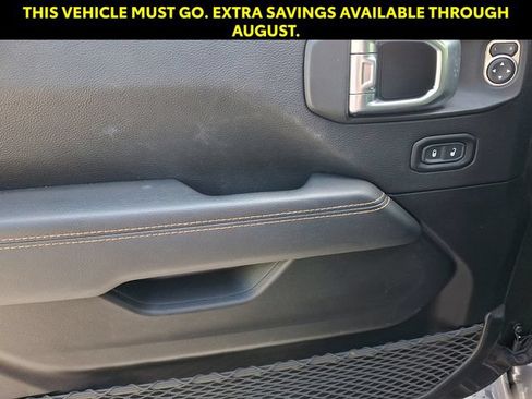 Used 2021 Jeep Wrangler Unlimited Sahara AWD/4WD image 13