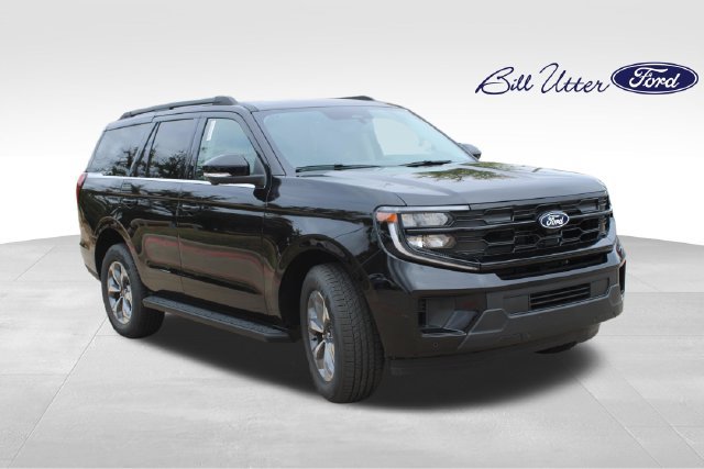 New 2027 Ford Expedition Active RWD image 2