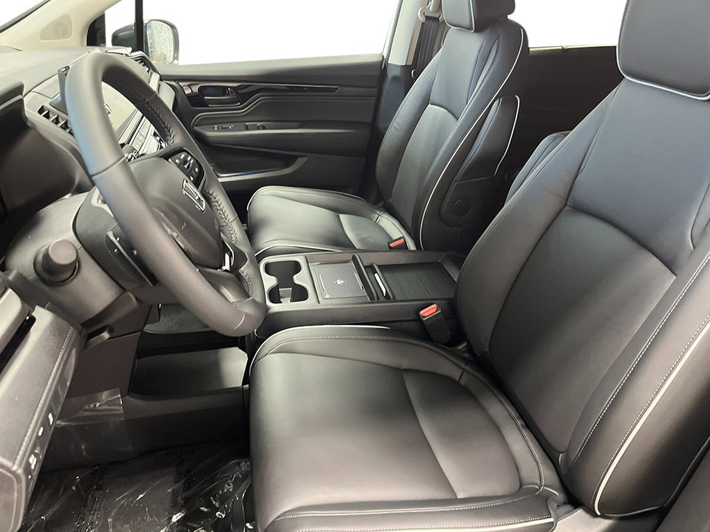 New 2027 Honda Odyssey Touring image 14