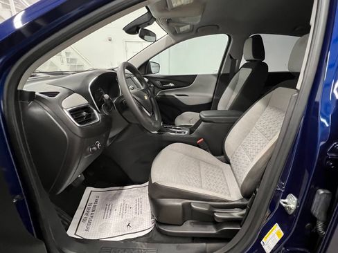 Used 2023 Chevrolet Equinox LS FWD image 22