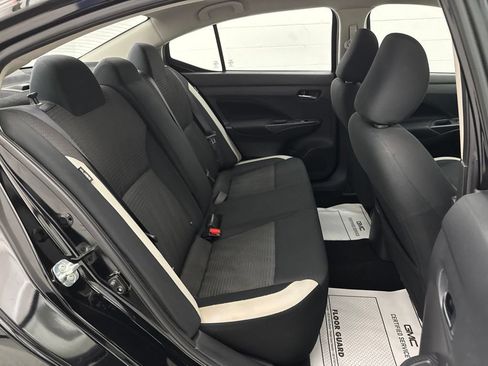 Used 2021 Nissan Versa SV FWD image 32