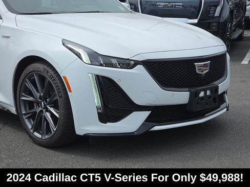 Used 2024 Cadillac CT5 V RWD image 2
