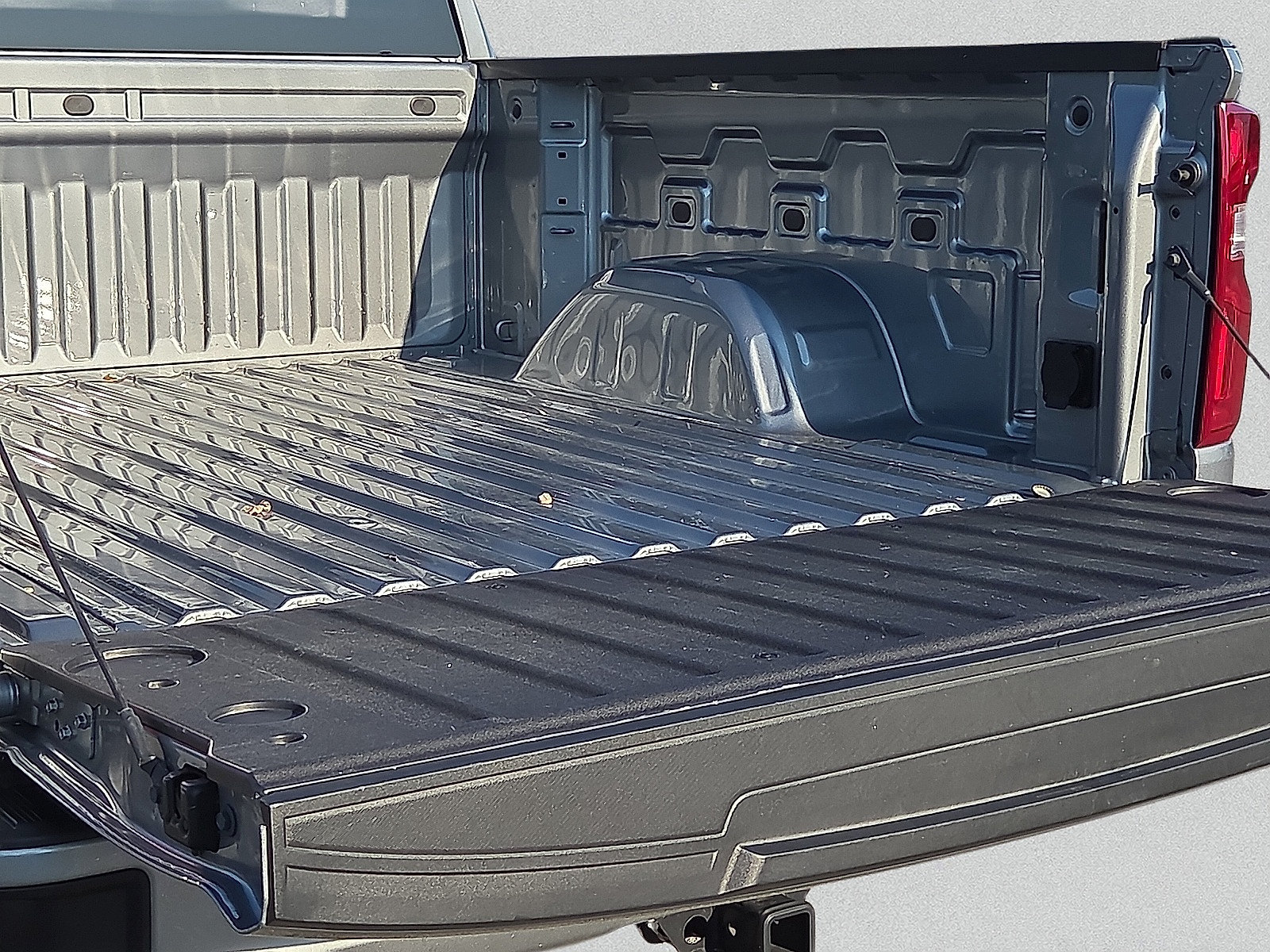 Used 2026 Chevrolet Silverado 1500 RST AWD/4WD image 9