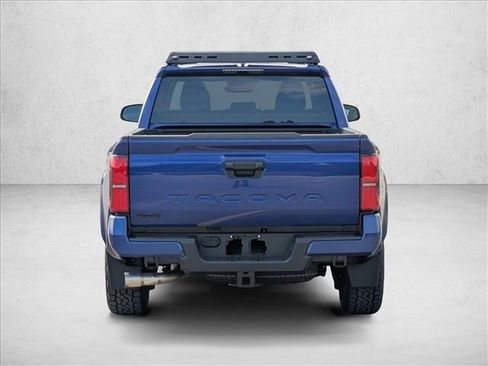 Used 2024 Toyota Tacoma TRD Sport image 4