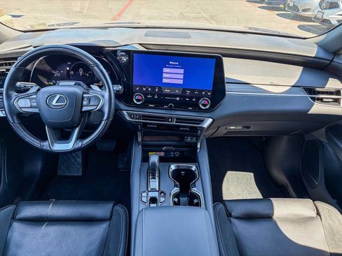 Used 2025 Lexus RX 450h AWD w/ Convenience Package image 11