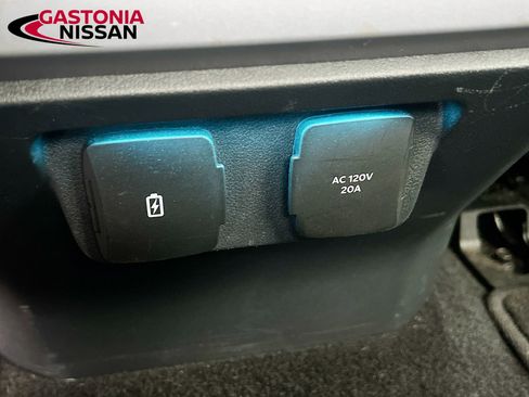 Used 2024 Ford F150 XLT w/ Mobile Office Package image 32