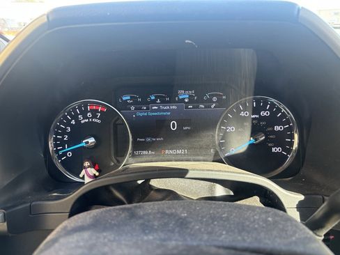 Used 2018 Ford F250 Lariat w/ Chrome Package image 13