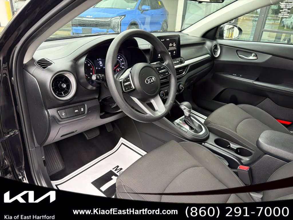 Used 2020 Kia Forte LXS FWD image 29
