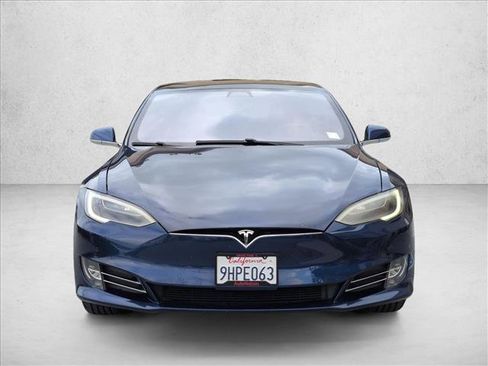 Used 2018 Tesla Model S 75D AWD/4WD image 2