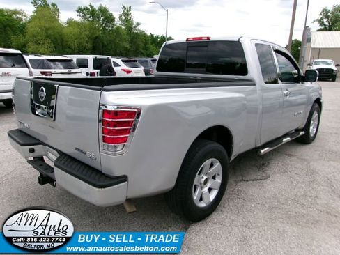 Used 2010 Nissan Titan XE w/ XE Popular Equipment Pkg RWD image 5