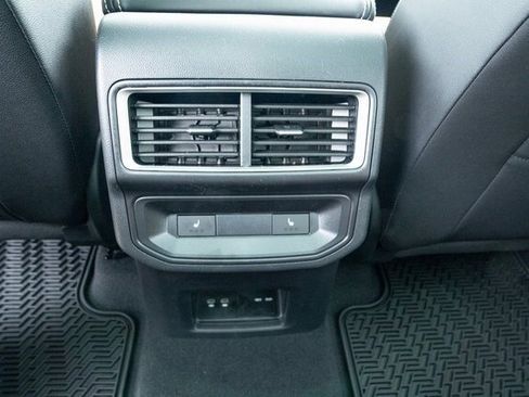 New 2026 Volkswagen Atlas Cross Sport SEL R-Line image 34