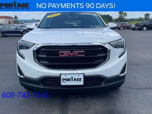 Used 2021 GMC Terrain SLE w/ Driver Convenience Package AWD/4WD image 2