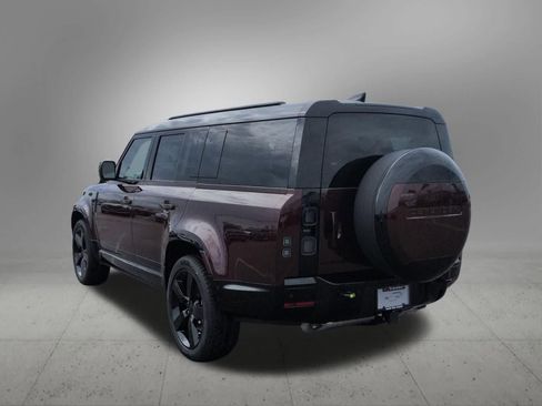 New 2026 Land Rover Defender 130 X-Dynamic SE AWD/4WD image 4
