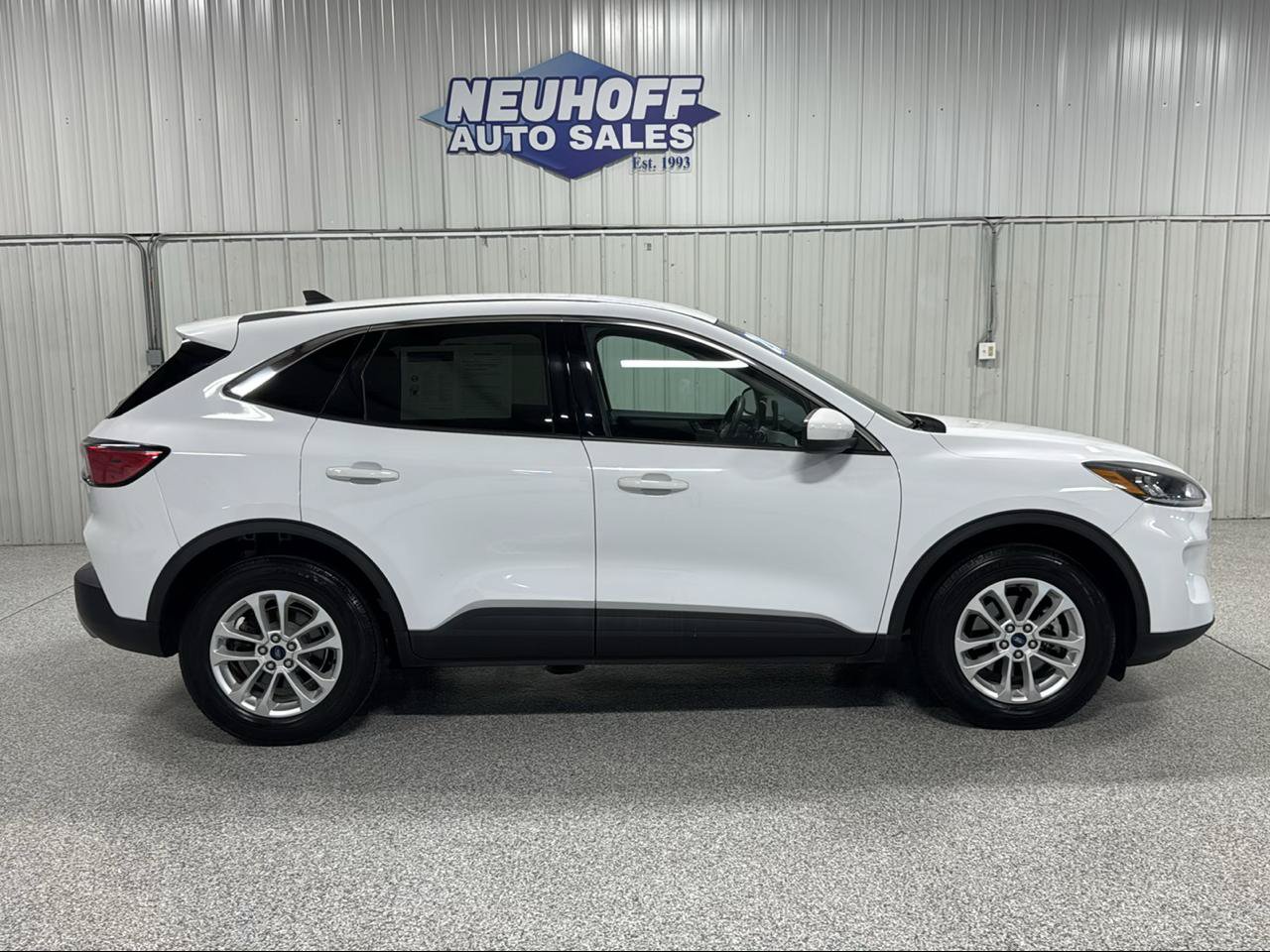 Used 2020 Ford Escape SE AWD/4WD image 1