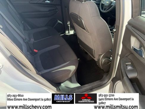 Used 2023 Chevrolet TrailBlazer LT FWD image 24