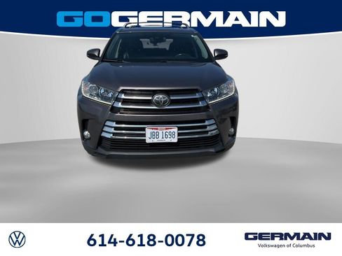 Used 2017 Toyota Highlander Limited AWD/4WD image 12