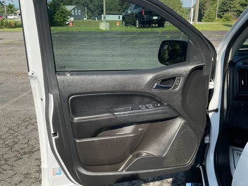 Used 2021 GMC Canyon AT4 w/ Driver Alert Package AWD/4WD image 25