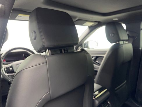 Used 2021 Land Rover Range Rover Evoque R-Dynamic SE image 35