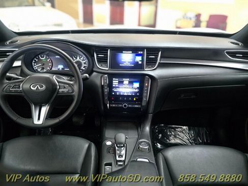 Used 2021 INFINITI QX50 Luxe w/ Appearance Package FWD image 18