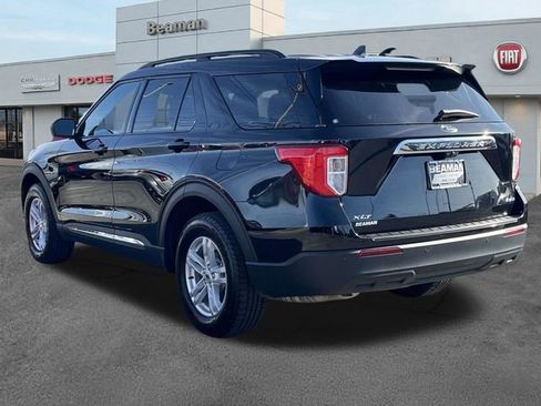 Used 2022 Ford Explorer XLT AWD/4WD image 5