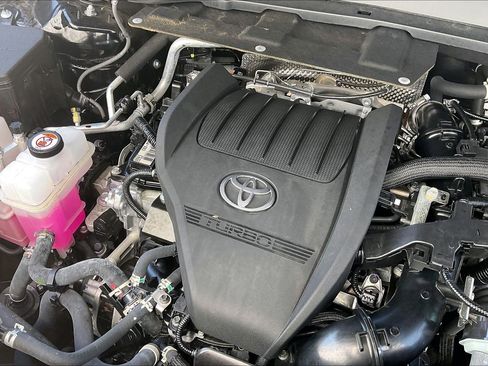 Used 2024 Toyota Grand Highlander AWD image 37