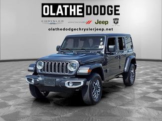 Used 2025 Jeep Wrangler Unlimited Sahara AWD/4WD video 1