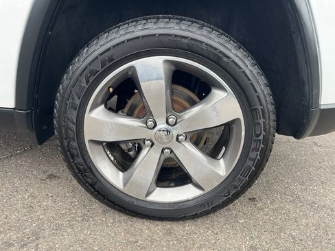 Used 2015 Jeep Grand Cherokee Limited AWD/4WD image 23