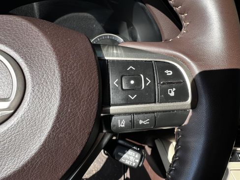 Used 2018 Lexus ES 350 w/ Luxury Package w/Wood Trim FWD image 20