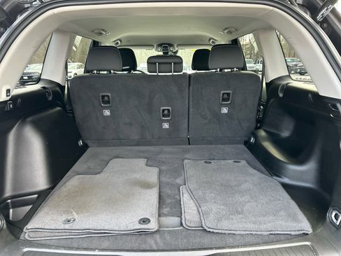 Used 2023 Jeep Grand Cherokee Laredo w/ Luxury Tech Group I image 38