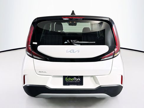 Used 2025 Kia Soul LX w/ LX Technology Package image 7