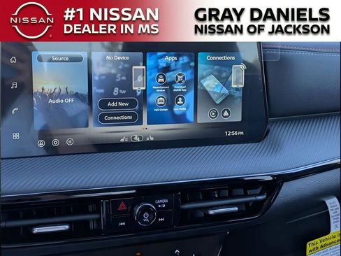 New 2026 Nissan Kicks SR w/ Cold Weather Package image 10