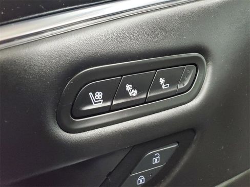 Used 2021 Cadillac Escalade Premium Luxury Platinum image 10