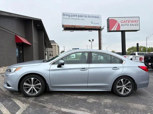 Used 2016 Subaru Legacy 2.5i Limited AWD/4WD image 2