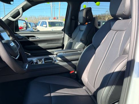 New 2026 Jeep Grand Wagoneer Limited image 15