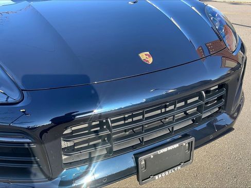 Used 2021 Porsche Cayenne GTS image 30