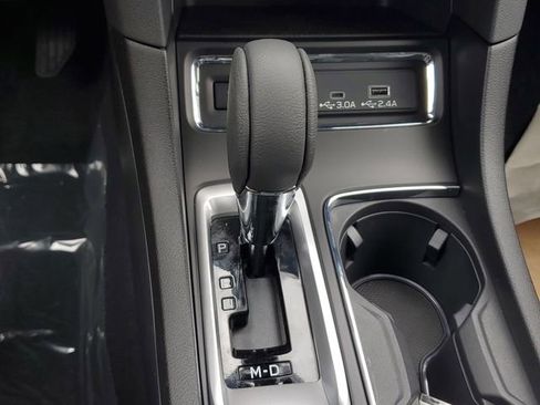 Used 2025 Subaru Ascent Limited w/ Popular Package #1 image 34