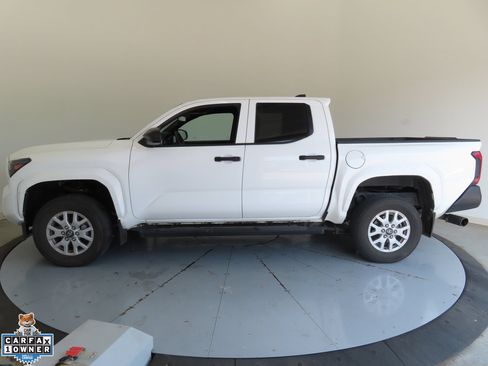 Used 2024 Toyota Tacoma SR RWD image 7