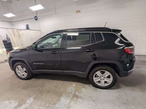 Used 2022 Jeep Compass Latitude AWD/4WD image 10