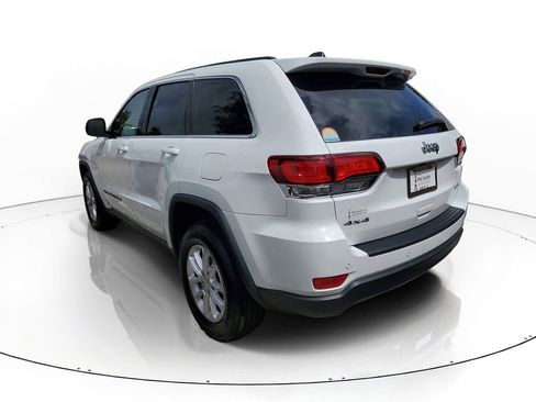 Used 2022 Jeep Grand Cherokee Laredo E w/ Security & Convenience Group AWD/4WD image 4