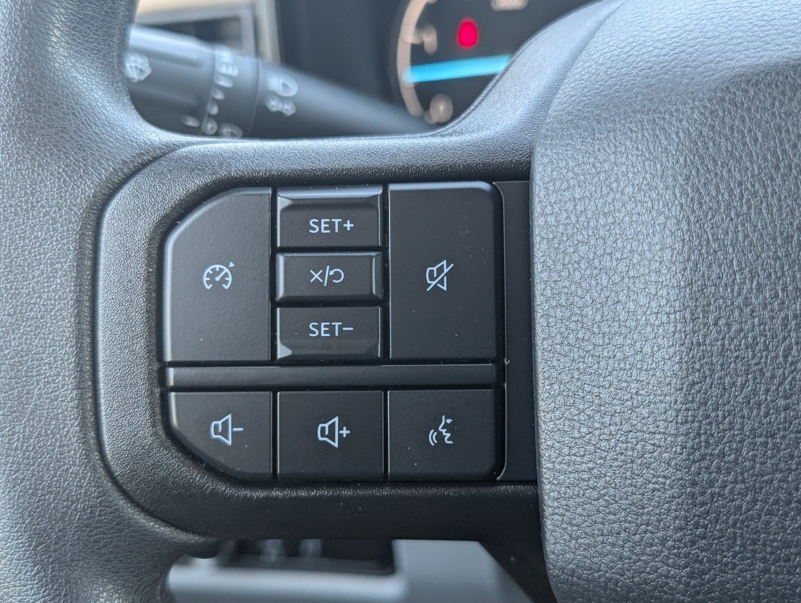 Used 2025 Ford F250 XL AWD/4WD image 22