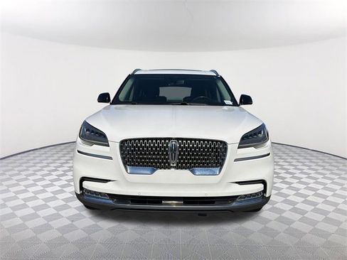 Used 2021 Lincoln Aviator Reserve w/ Equipment Group 201A image 2