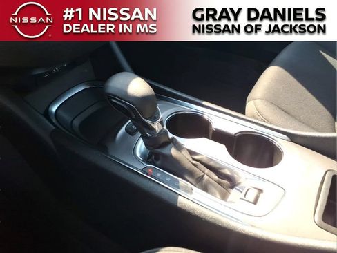 Used 2024 Chevrolet Malibu LT FWD image 19
