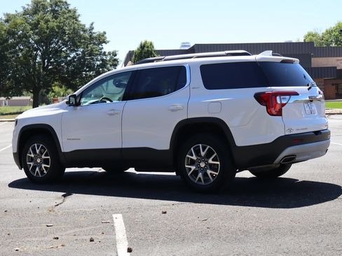 Used 2023 GMC Acadia SLT AWD/4WD image 7