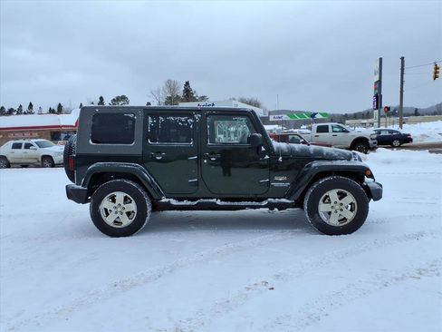 Used 2010 Jeep Wrangler Unlimited Sahara w/ Dual Top Group image 7