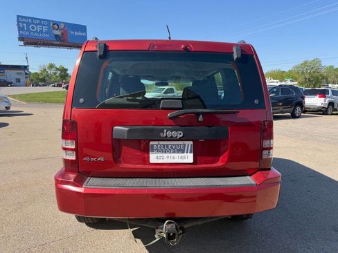 Used 2010 Jeep Liberty Sport AWD/4WD image 4