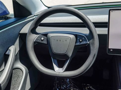 Used 2025 Tesla Model 3 Long Range RWD image 13