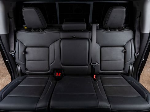 Used 2025 GMC Sierra 2500 Denali w/ Denali Reserve Package image 35